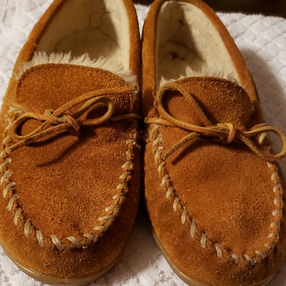 minnetonka mens slippers